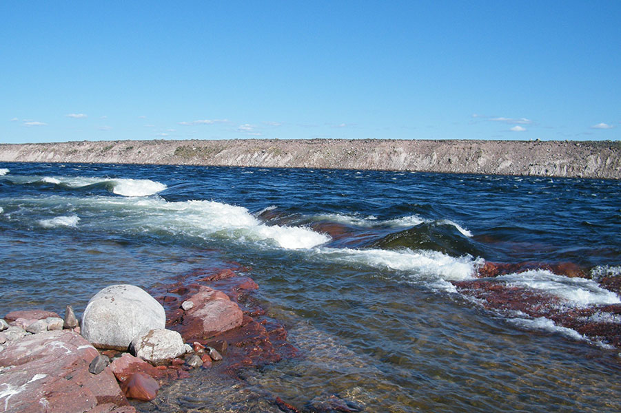 baker-lake.jpg (148 KB)